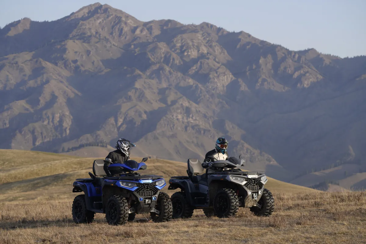 Video ATV LONCIN XWOLF 700L, 686cc, 47,6 CP, 35kW, 2WD/4WD, T3b · Negru 