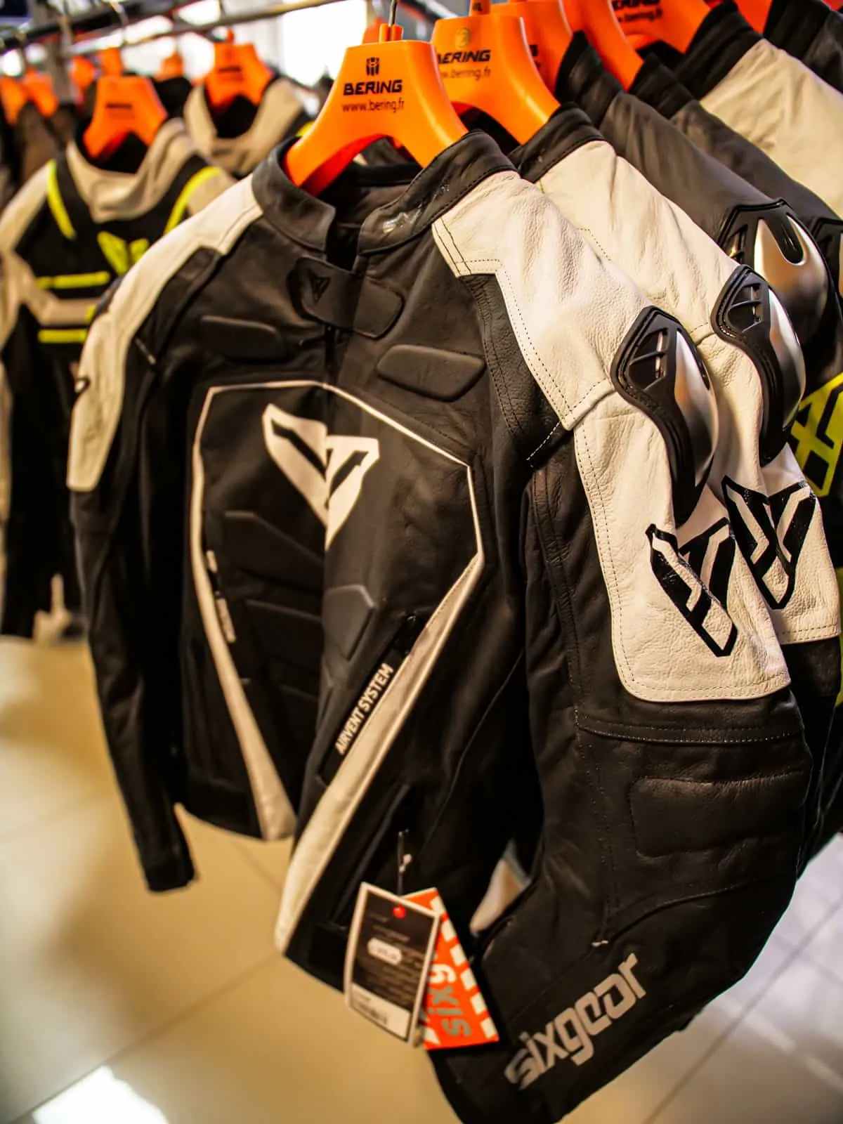 Geacă Moto din Piele SIXGEAR PHOENIX · Negru / Alb - BBmoto