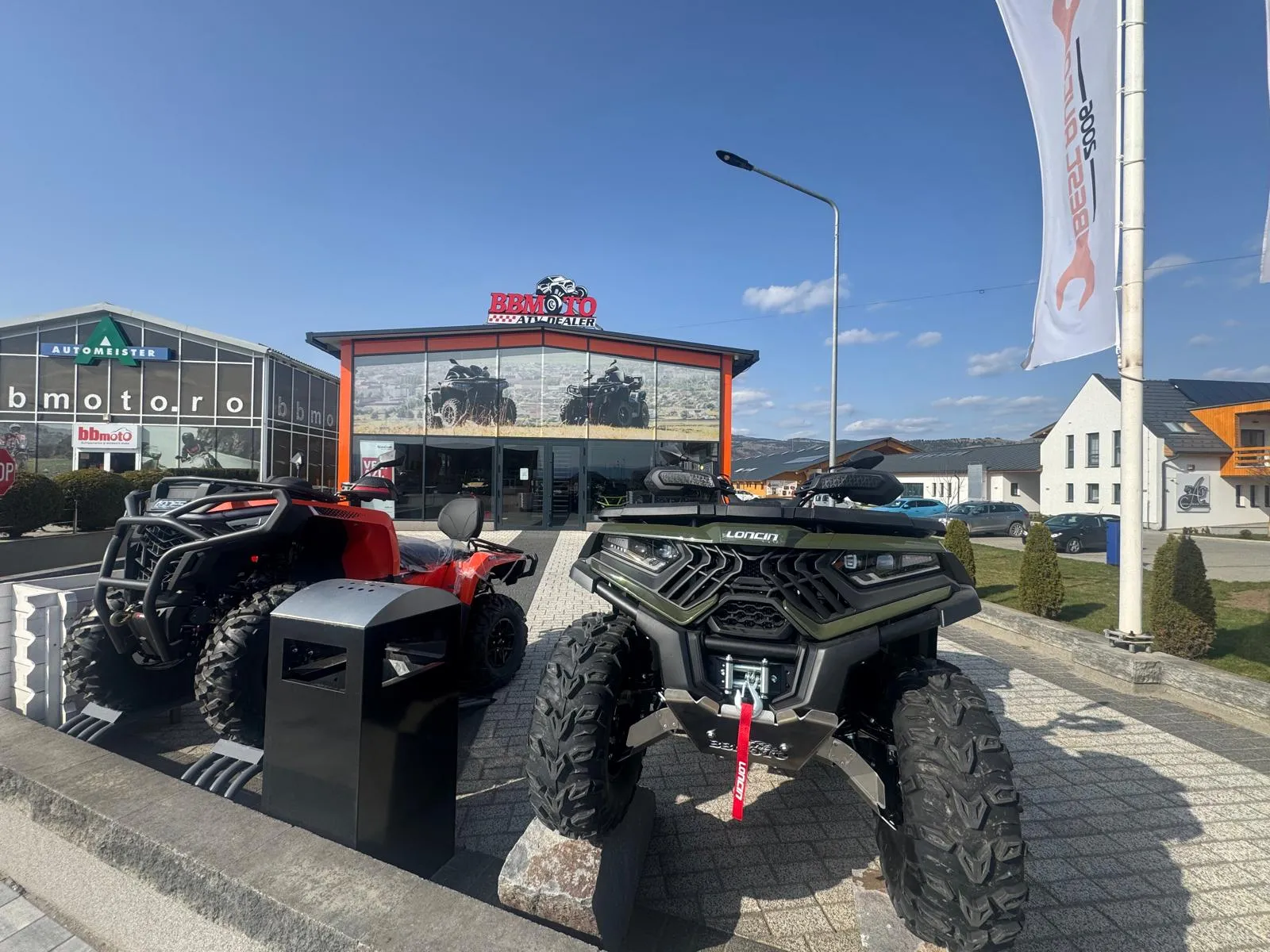 Loncin XWolf 700L fotografiat outdoor la BBMoto