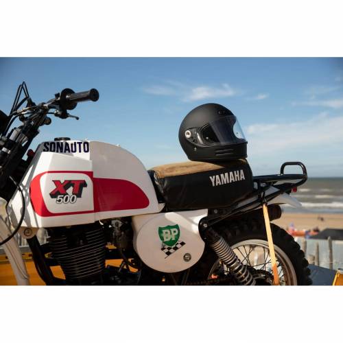Cască Moto Integrală SHOEI GLAMSTER 06 Bivouac TC-9 · Negru / Alb / Auriu 