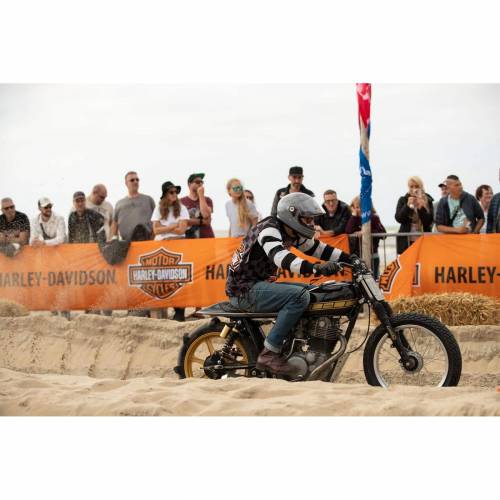 Cască Moto Integrală SHOEI GLAMSTER 06 Bivouac TC-9 · Negru / Alb / Auriu 