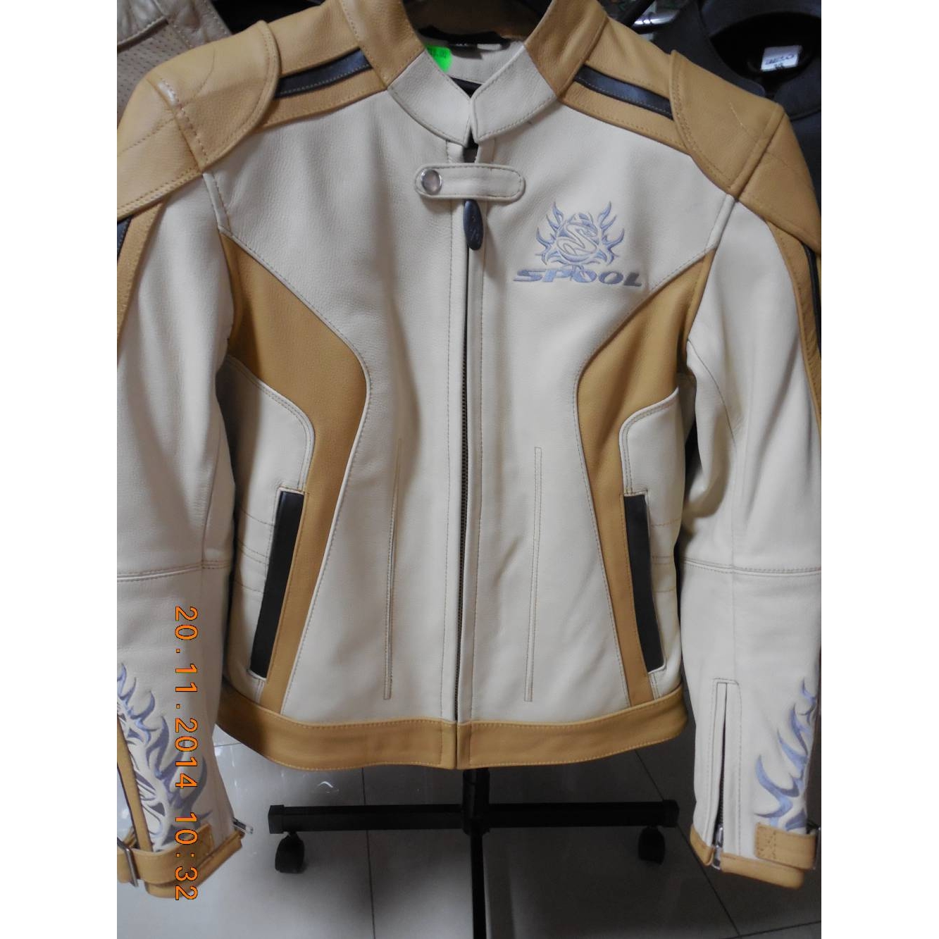 spool motorcycle jacket