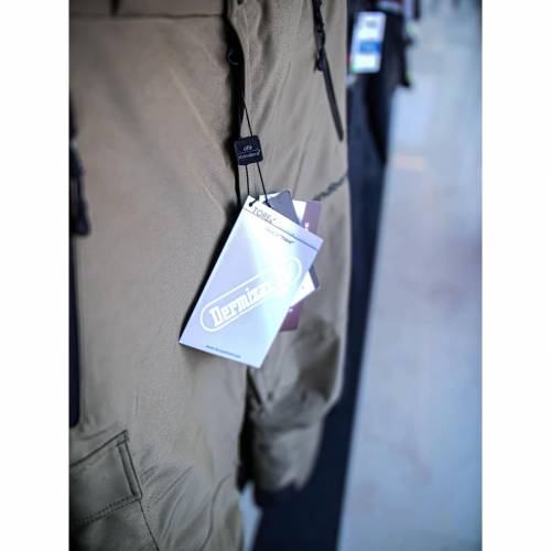 Pantaloni Softshell Outdoor / Schi STRINDBERG 2142DEV, Dermizax · Maro / Negru 